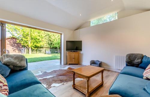 Sleaford House | Red Brick Barn - Uk39916
