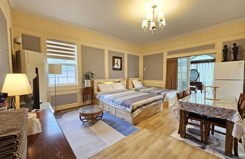 Aewol House | Red Castle Pension