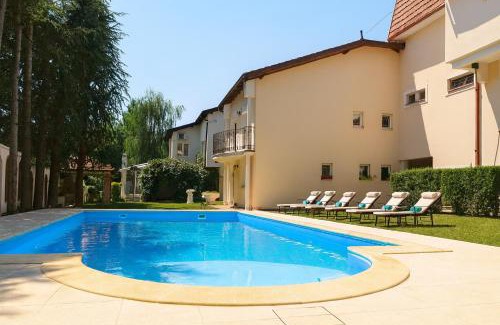 Zvezdara Apartment | Red Clay Apartments City Club
