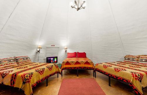 New Braunfels House | Red Cloud - Tipi 4