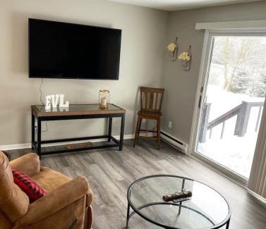 Ellicottville Apartment | Red door retreat