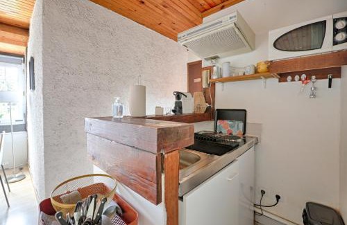 L'Hay-les-Roses Apartment | Red Eden - Joli studio proche jardin roseraie