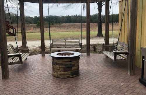 Statesboro House | Red Fern Lodge Room 5