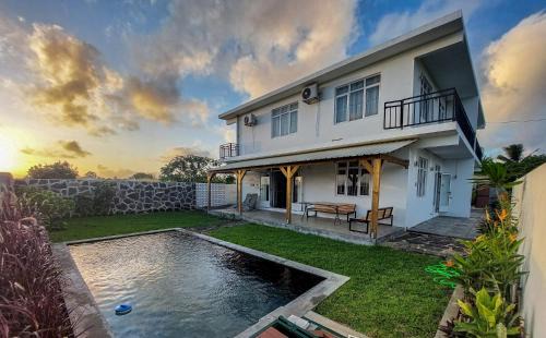 Trou aux Biches Villa | Red Fody Villa