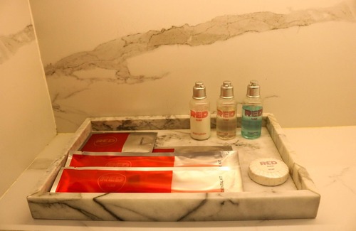 Cubao Hotel | Red Hotel Cubao, Quezon City
