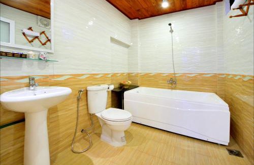 Cam Chau House | Red House Homestay - Villa