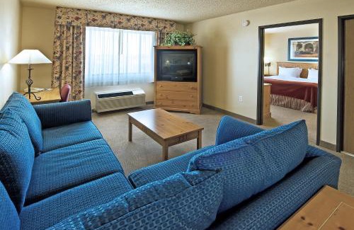 Palm Valley Hotel | Red Lion Inn & Suites Goodyear