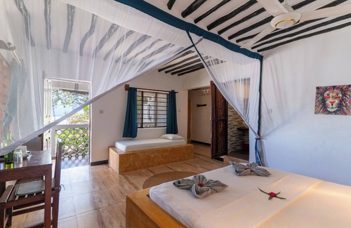 Jambiani Cabin | Red Monkey Beach Lodge