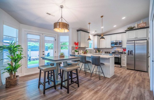 Ivins House | Red Mountain Oasis Entire home Pet Friendly 5 minutes- Snow Canyon Park-Tuacahn