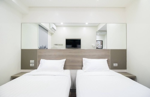 Bonifacio Global City Hotel | Red Planet BGC The Fort