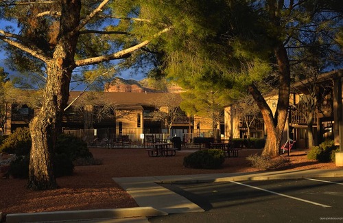 Oak Creek Condo | Red Rock Casita 1BR by Casago