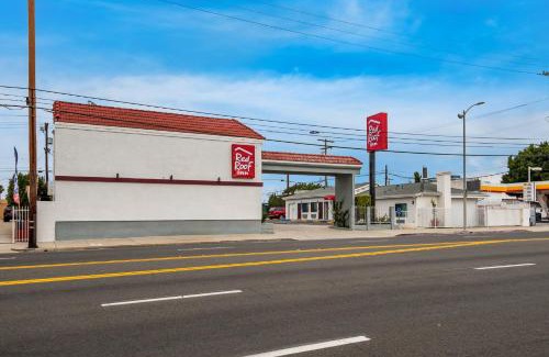 Harbor Hotel | Red Roof Inn Carson - Wilmington, CA