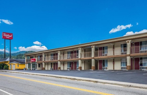 Caryville Hotel | Red Roof Inn Caryville
