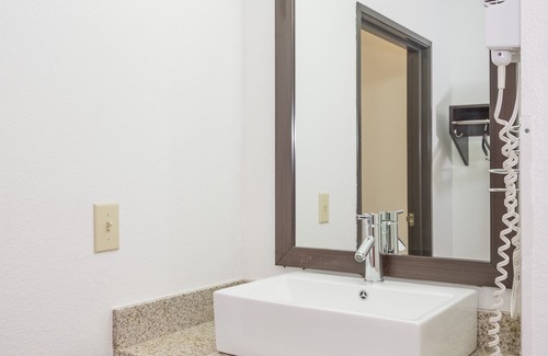 Hebron Hotel | Red Roof Inn Columbus - Hebron