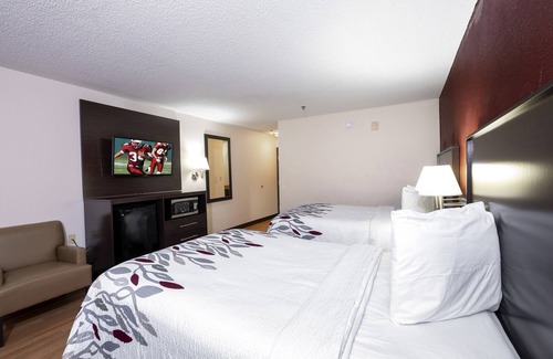 Knoxville Hotel | Red Roof Inn Knoxville Central - Papermill Road
