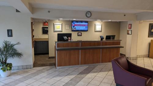 North San Antonio - SAT Hotel | Red Roof Inn San Antonio Airport