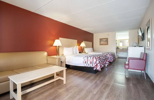 Pigeon Forge Hotel | Red Roof Inn & Suites Pigeon Forge - Parkway