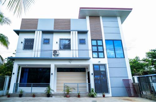 Del Carmen Hotel | RedDoorz at Guanzons Homestay