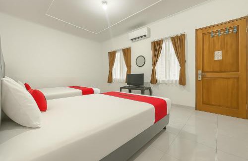 Pameungpeuk Hotel | RedDoorz at Pantai Sayangheulang Garut 2
