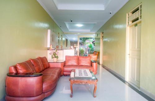 Depok Hotel | RedDoorz at Shabrina Homestay Syariah Maguwo