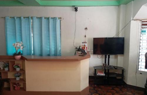 Cogon Hotel | RedDoorz @ Calceta Street Cogon