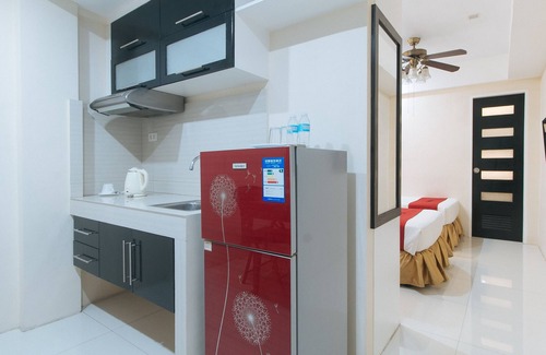 Mandaue Hotel | RedDoorz @ Grand Apartelle Hernan Cortes Cebu
