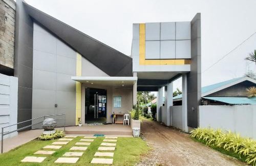 Sanchez-Mira Hotel | RedDoorz @ Lazarian Hotel and Resort Cagayan Valley