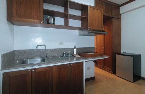 Moonwalk Hotel | RedDoorz @ Moonwalk Paranaque
