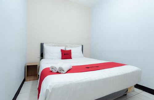 Jakarta Hotel | RedDoorz near Puri Indah Lippo Mall 2