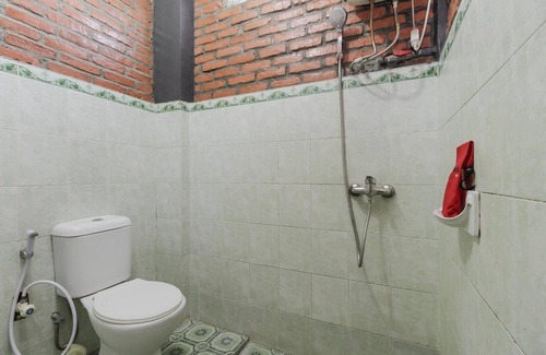 Ragunan House | RedDoorz Plus @ Ampera Raya