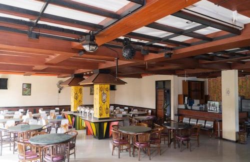 Megamendung Hotel | RedDoorz Plus @ Cibogo Puncak 3