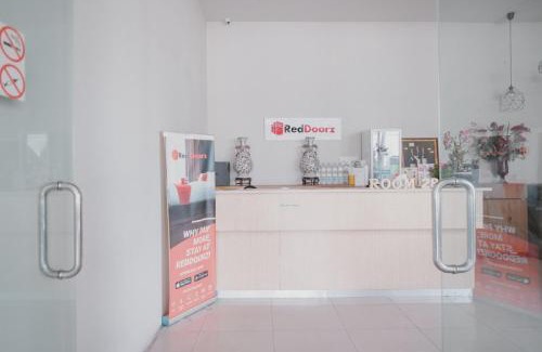 Jakarta Hotel | RedDoorz Plus @ Kapuk Business Park