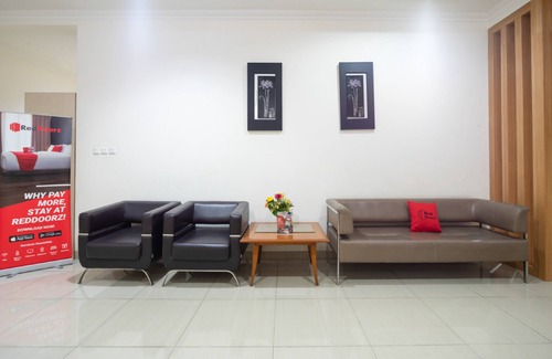 Binong House | RedDoorz Plus near Siloam Karawaci