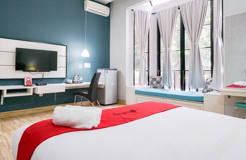 Pondok Indah Hotel | RedDoorz Premium near RS Pondok Indah