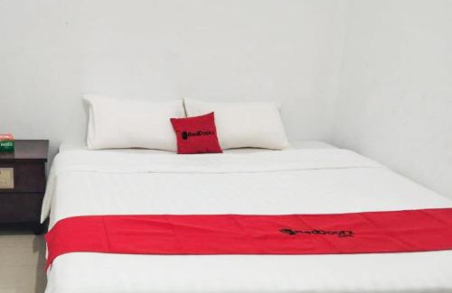 Batam Hotel | RedDoorz Syariah at Sayang Ibu Village Nongsa Batam