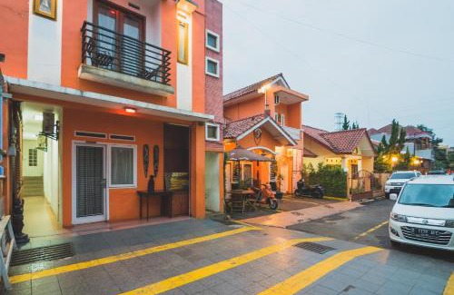 Bandung Hotel | RedDoorz Syariah near Margahayu Raya
