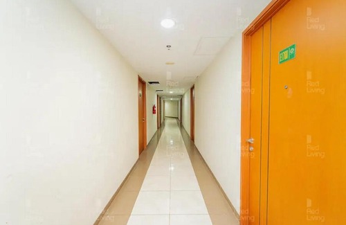 Ciputat Hotel | RedLiving Apartemen Green Lake View Ciputat - Pelangi Rooms 3 Tower E