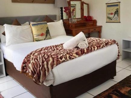 Port Elizabeth House | REDPillars Private double ensuite rooms
