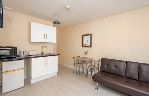 London Borough of Bromley Apartment | REDUCED RATE - Studio 1- 25 mins to London Bridge - Zone 6