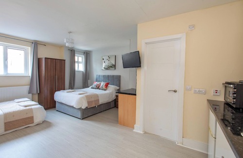 London Borough of Bromley Apartment | *REDUCED RATES* Greater London Private Studio 1 - 20 Mins to London Bridge