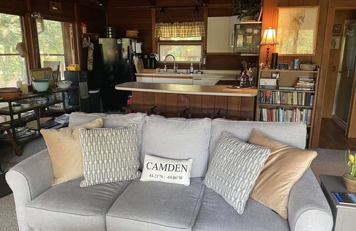 Camden Cabin | REDWOOD CABIN - Town of Camden - Megunticook Lake