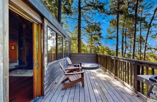 Sea Ranch House | Redwood Grove