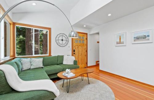 Ben Lomond House | Redwood Oasis - Eco-luxury cabin with hot tub in the Santa Cruz Mountains