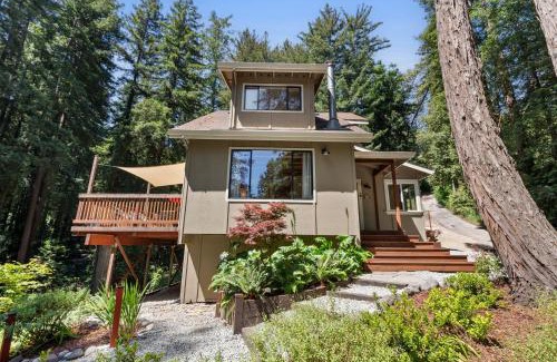 Ben Lomond House | Redwood Oasis - Eco-luxury cabin with hot tub in the Santa Cruz Mountains