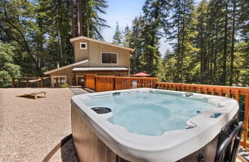 Ben Lomond House | Redwood Oasis - Eco-luxury cabin with hot tub in the Santa Cruz Mountains
