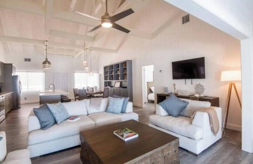 Bahama Palm Shores Villa | Reef House Abaco - Tranquil Beach Retreat Perfect for Large Groups