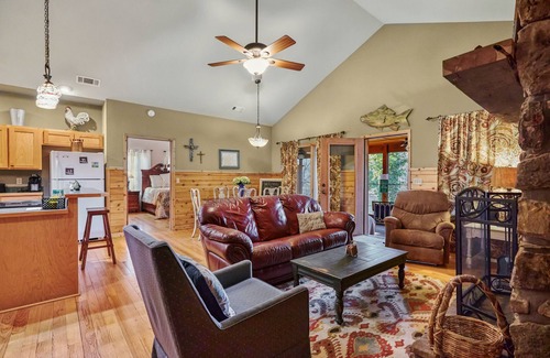 Wilburn House | Reel Comfort Cabin ~ on the Little Red River