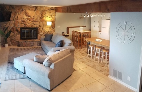 Lake Ozark House | Reel 'em Inn 🎣 Bring your boat! Best location, amazing views, private dock.