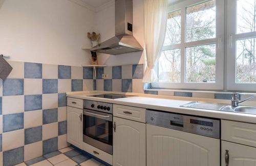 St. Peter-Ording Cottage | Reetdachhaus Lüttje Haubarg