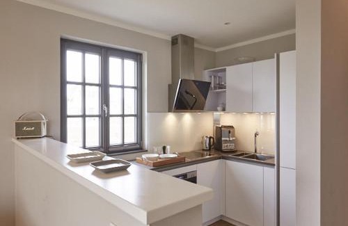 Kreptitz House | Reetland am Meer - Premium Reetdachvilla mit 3 Schlafzimmern, Sauna und Kamin E24
